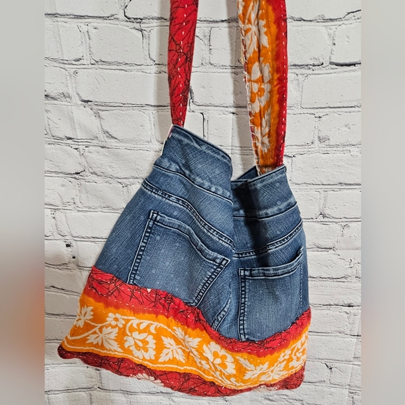 UPCYCLED Denim/Kantha Large Tote - Picture 3 of 5